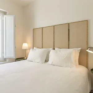 apartment-martim-moniz-tram-28.hotels-lisbon-portugal.com/